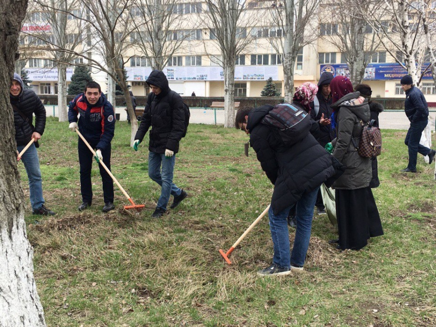 Субботник на территории ДГМУ