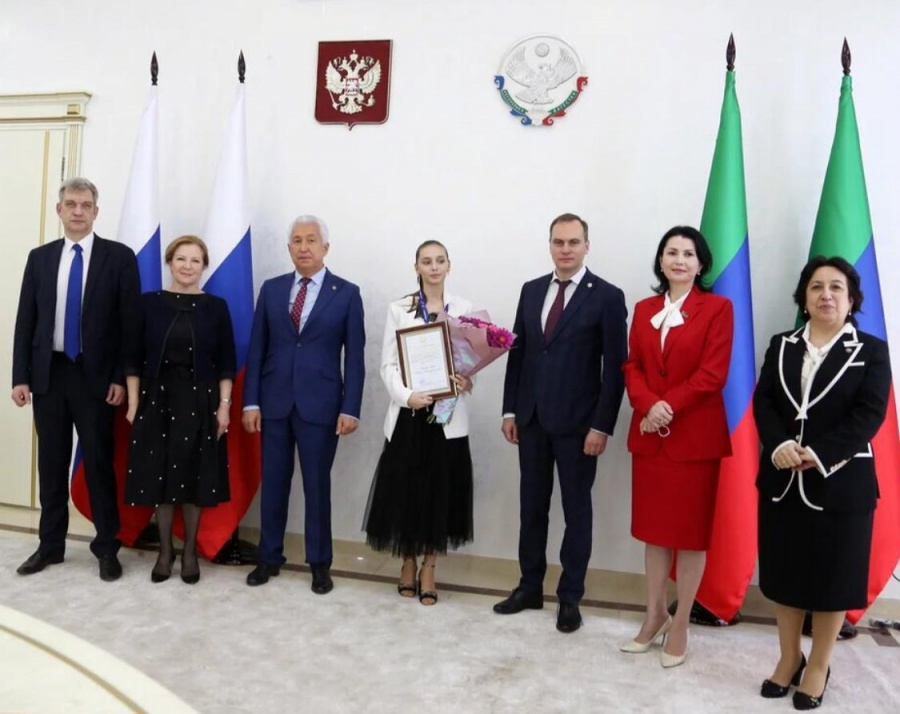 Встреча призеров Национального Чемпионата WORLD Skills Russia с Главой Дагестана