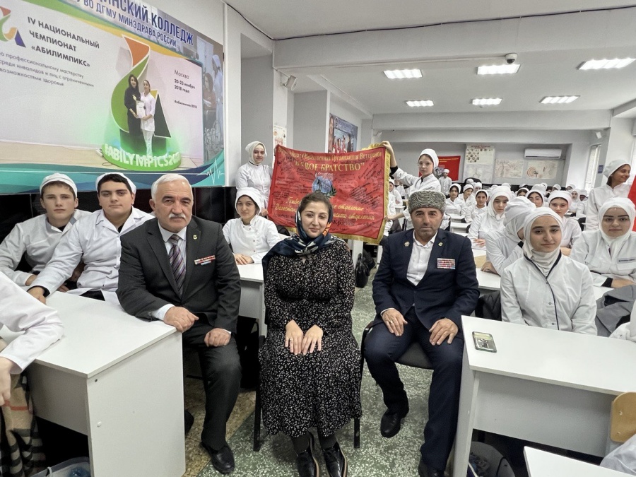 Кураторский час на тему «Герои нашего времени»