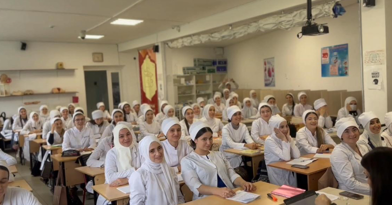 Кураторский час на тему «День Знаний»