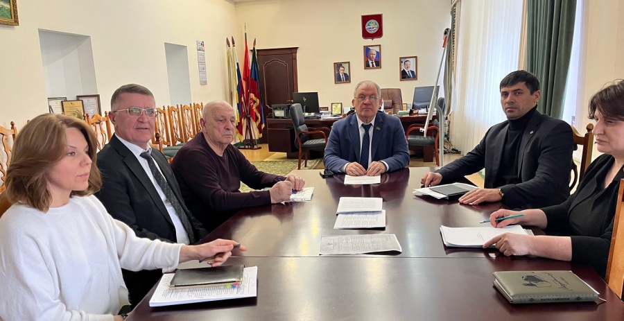 Вопросы создания региональных медицинских образовательных кластеров обсудили на совещании в ДГМУ