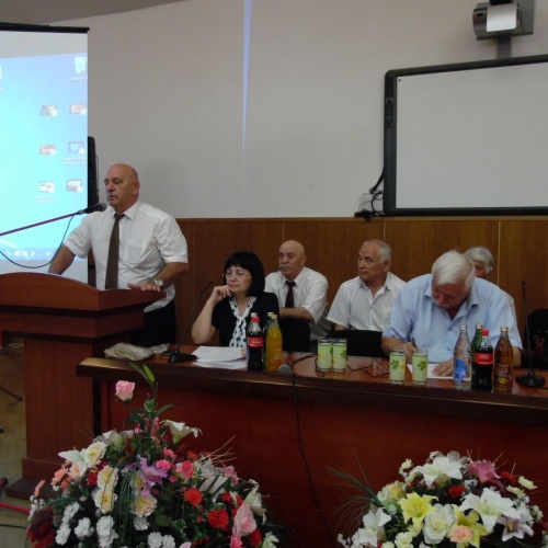 Вручение дипломов...260