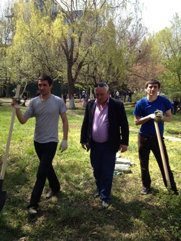 Субботник...242