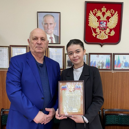 Конкурс  чтецов «Уж небо осенью дышало…»