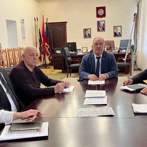 Вопросы создания региональных медицинских образовательных кластеров обсудили на совещании в ДГМУ